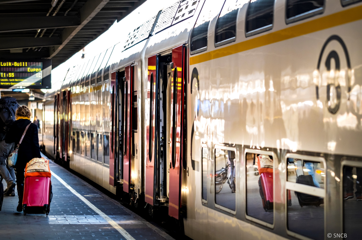 SNCB Intercity passenger coach type "M6"
